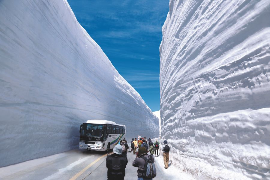 長野県内発】立山黒部アルペンルート「雪の大谷ウォーク」と宇奈月温泉